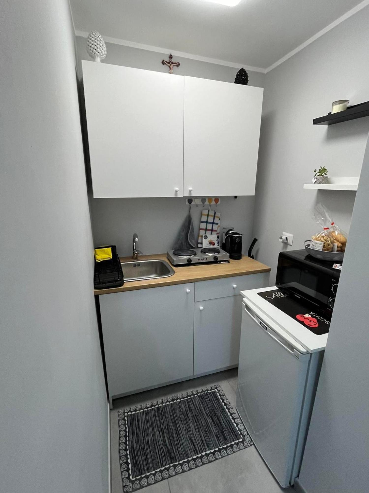 Casa Vacanze I 4 Diamanti Room 1 Aeroporto di Catania Fontana Rossa Esterno foto