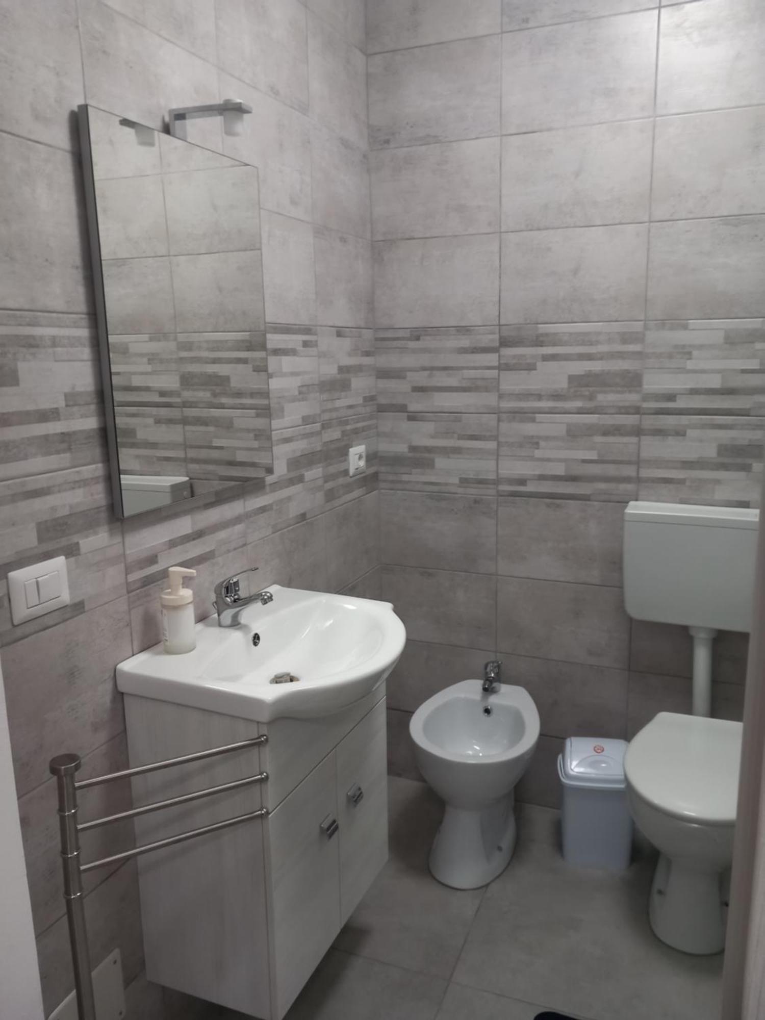 Casa Vacanze I 4 Diamanti Room 1 Aeroporto di Catania Fontana Rossa Esterno foto