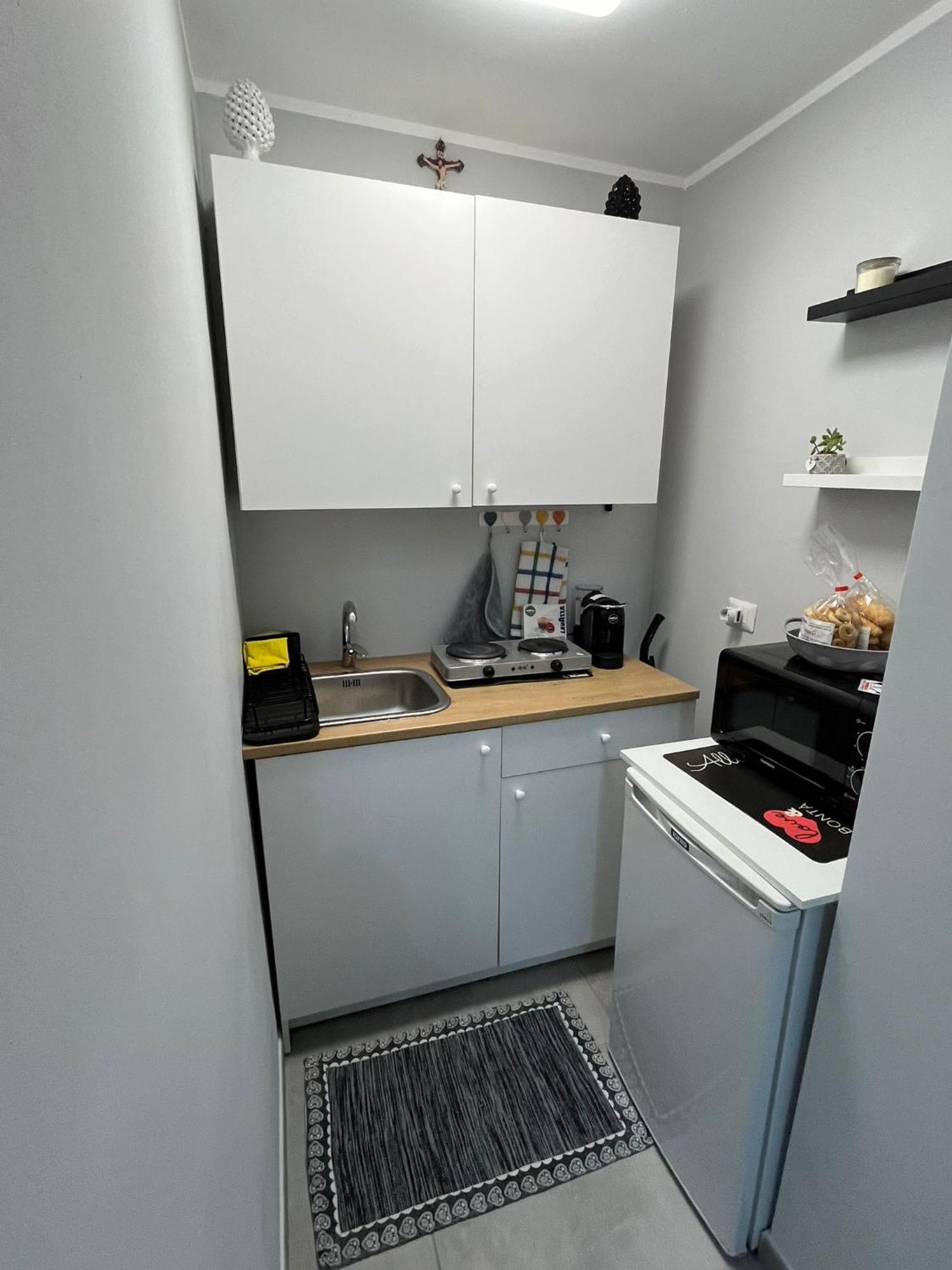Casa Vacanze I 4 Diamanti Room 1 Aeroporto di Catania Fontana Rossa Esterno foto